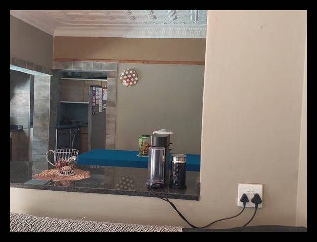 3 BEDROOM HOUSE FOR SALE IN KENSINGTON